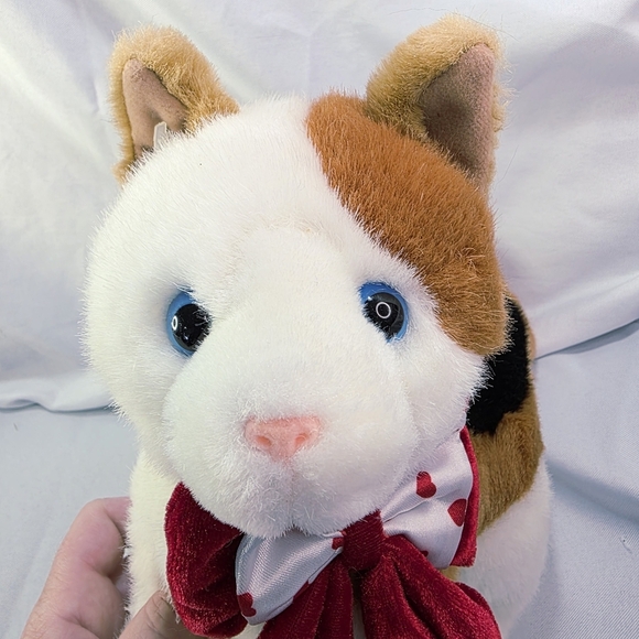 Walmart Calico Cat Plush Stuffed Toy Red Velour Bow Hearts Blue Eyes 9.5 Inch - Picture 2 of 10
